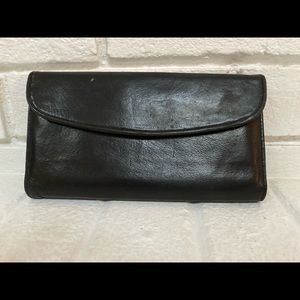 Vintage Coach Black Leather tri-fold wallet